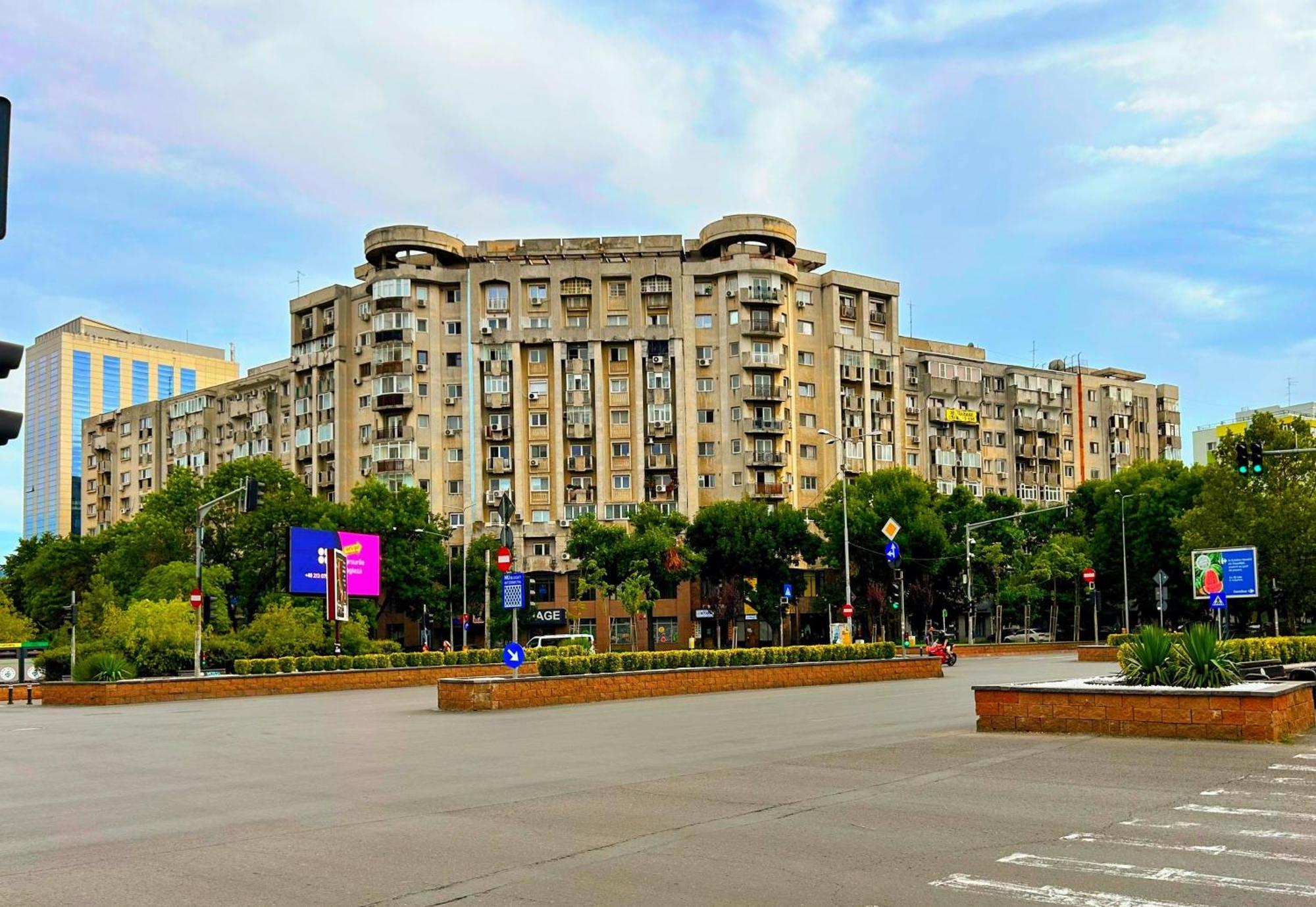 Apartment Palace Of Parliament บูคาเรสต์ ภายนอก รูปภาพ