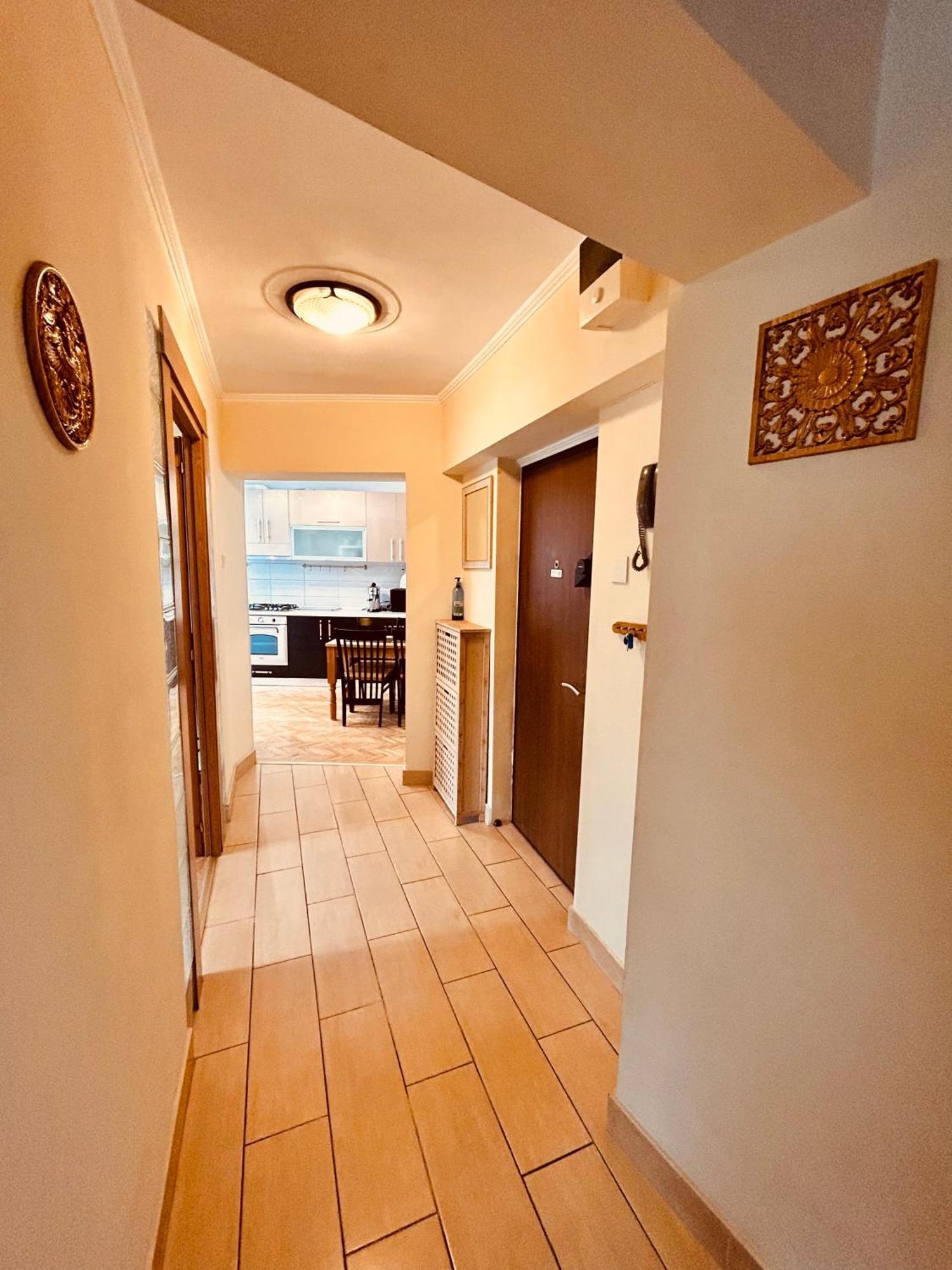 Apartment Palace Of Parliament บูคาเรสต์ ภายนอก รูปภาพ
