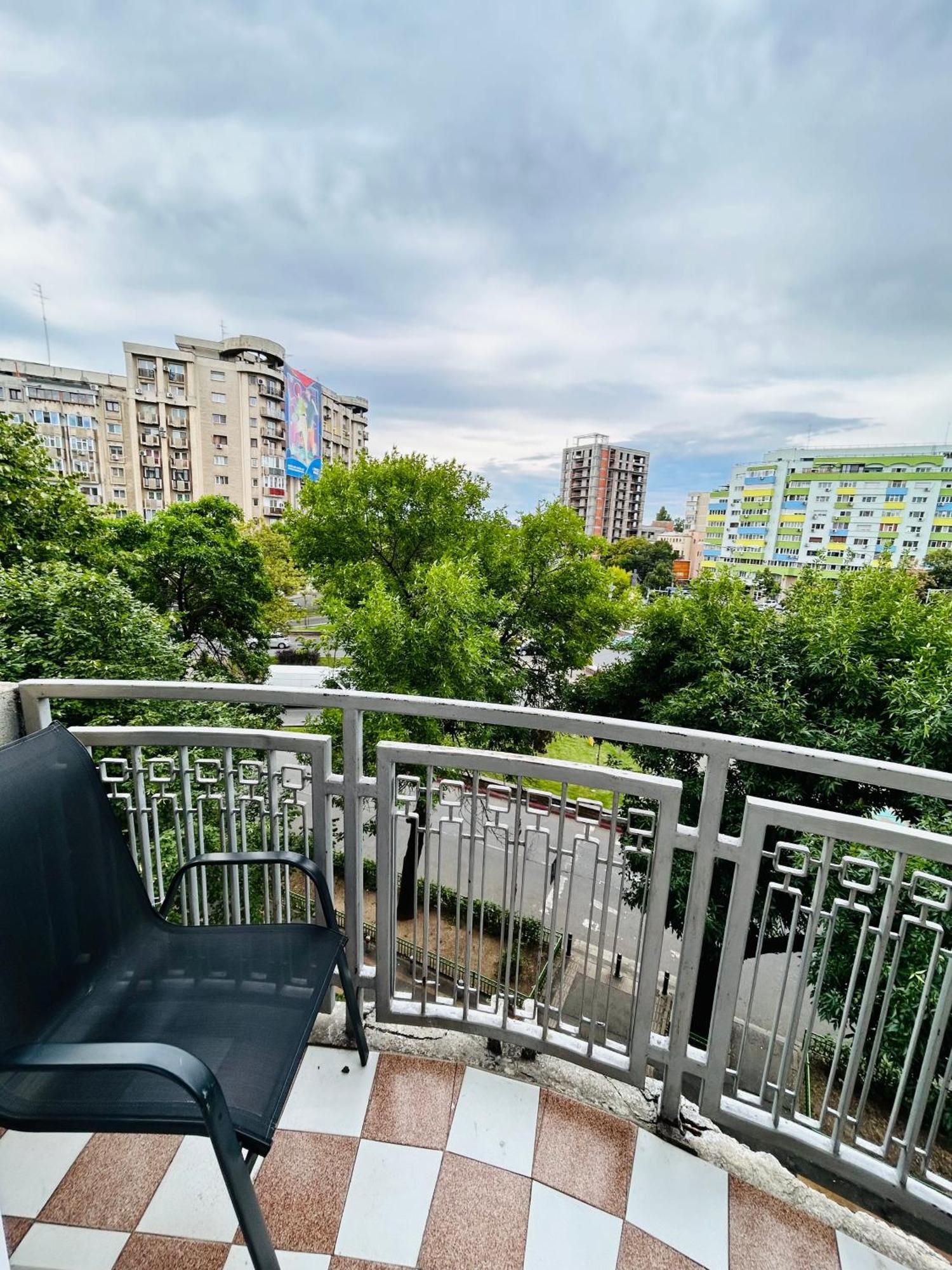 Apartment Palace Of Parliament บูคาเรสต์ ภายนอก รูปภาพ